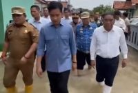 Wapres Gibran Tinjau Banjir di Bekasi, Pastikan Penanganan Optimal
