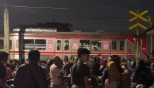 Kereta Commuter Line rute Duri–Tangerang mengalami gangguan operasional