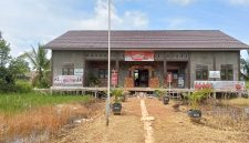 Hasil Pembangunan Kantor Lurah Pulau Kupang Tahun Anggaran 2025 Dipertanyakan Warga