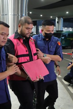 Kejagung Tahan GHS dalam Kasus Dugaan Korupsi Tata Kelola Program MBG