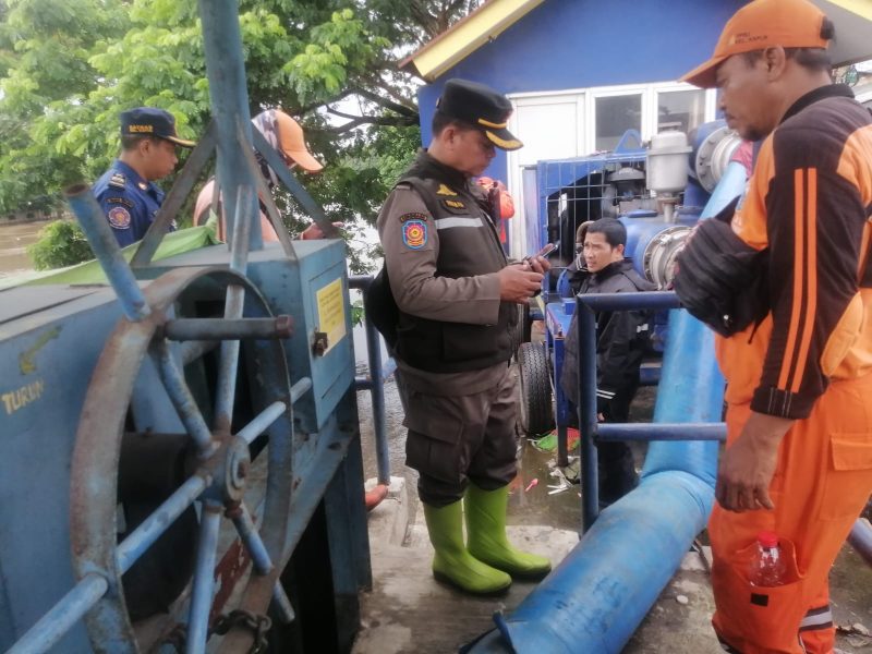 Kepala Satuan Polisi Pamong Praja (Satpol PP) Kelurahan Kapuk