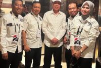 foto: Pengurus DPD PSI Sergai bertemu mantan Presiden RI ke-7 Joko Widodo usai Rakernas PSI di Makassar.