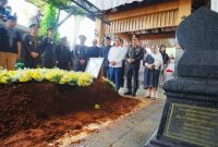 Kapolri Jenderal Listyo Sigit Prabowo menghadiri prosesi pemakaman Meriyati Hoegeng atau Eyang Meri (Foto.Istw)