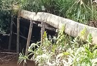 Jembatan Saka Lepu atau yang dikenal warga sebagai Jembatan Hilir di RT 01 Desa Sei Kayu, Kecamatan Kapuas Barat, Kabupaten Kapuas, Kalimantan Tengah,