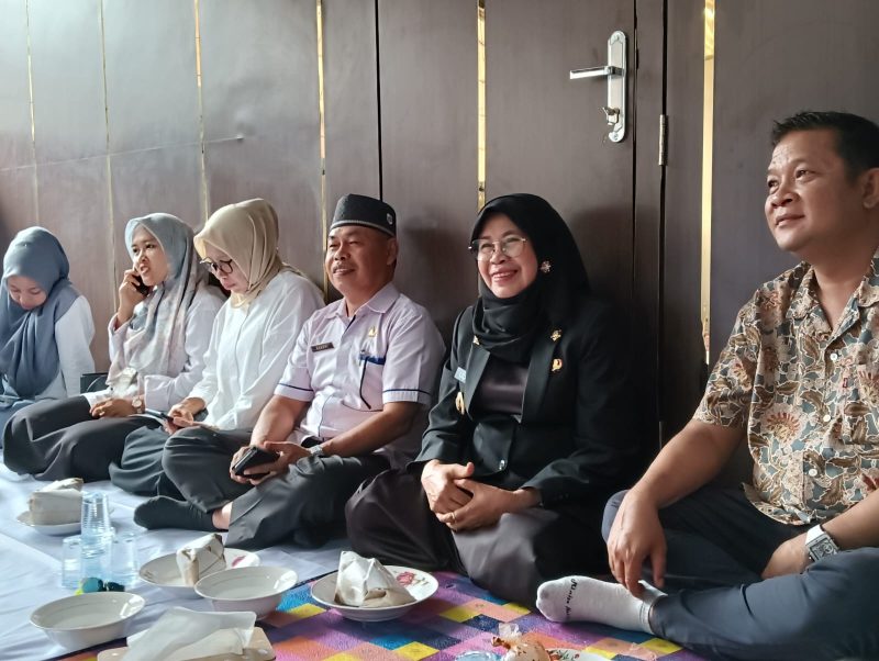 Dinas Komunikasi dan Informatika (Kominfo) Kabupaten Dharmasraya menggelar kegiatan Halal Bihalal menjelang Ramadan 1447 Hijriah, Rabu (18/2/2026).