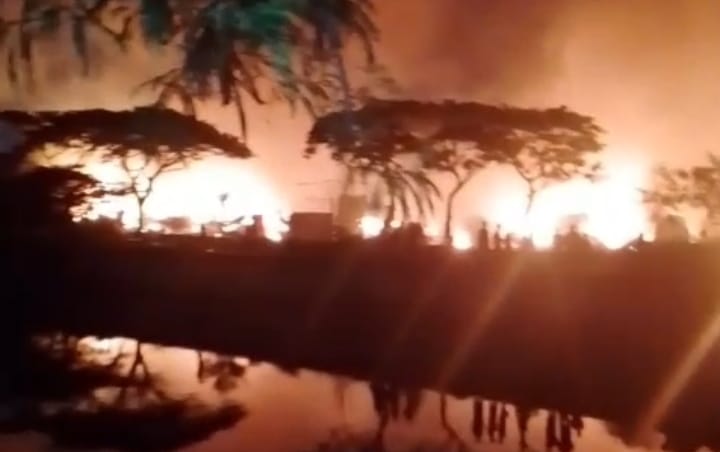 Kebakaran Hebat di Jalan Prancis Tangerang, 9 Lapak Barang Bekas dan 3 Mobil Hangus