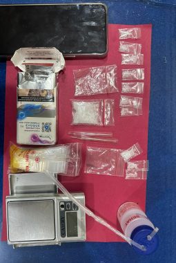 Satresnarkoba Polres Dharmasraya Tangkap Petani Pemilik Sabu di Sikabau.