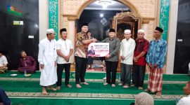 Tim Safari Ramadhan DPRD Provinsi Sumatera Barat mengunjungi Masjid Al-Taqwa Piruko, Jorong Piruko Selatan, Nagari Sitiung, Kabupaten Dharmasraya, dalam rangka kegiatan Safari Ramadhan 1447 Hijriah.