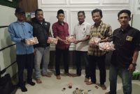 Ketua PWGK-Kresek Bagikan Daging untuk Anggota, Perkuat Kebersamaan Jelang Lebaran