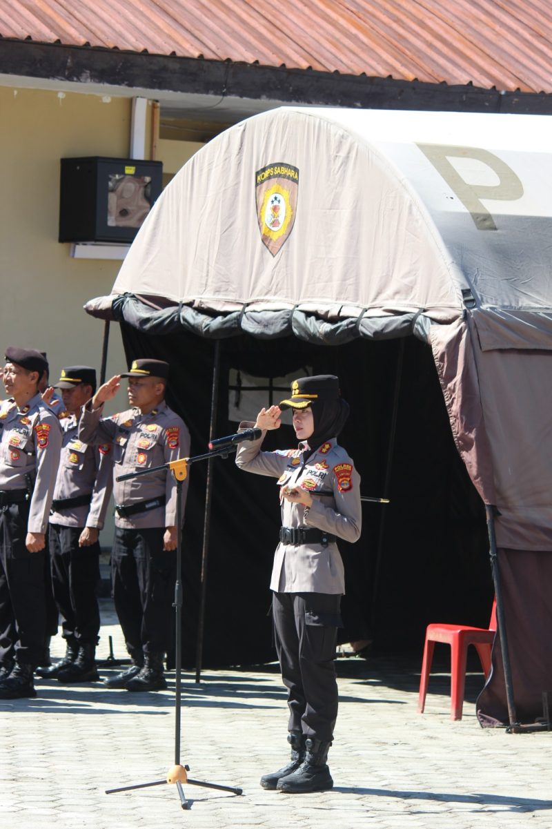 Kapolres Pesisir Barat, AKBP Bestiana, Apel Kamtibmas, Sabuk Kamtibmas, Polres Pesisir Barat, Bhabinkamtibmas, Keamanan Lingkungan, Harkamtibmas, Kentongan, Sinergitas Polisi dan Masyarakat, Lampung Barat, Berita Polisi Hari Ini