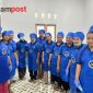 Warga setempat dilibatkan dalam pengelolaan kebersihan, khususnya sebagai tenaga jasa angkut sampah dan limbah dari aktivitas dapur MBG