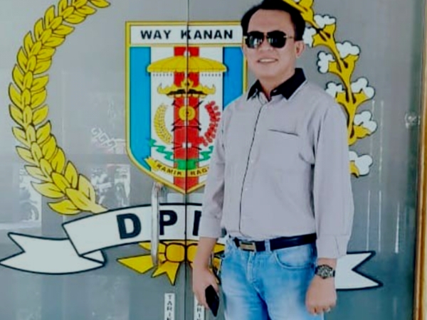Foto Pemimpin Redaksi Media Jurnallampung, Ferdiansyah, 
