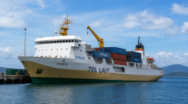 Distribusi logistik melalui Program Tol Laut terus menjadi perhatian berbagai pihak, khususnya terkait mekanisme pembagian kuota kontainer pada rute Surabaya–Sangihe.