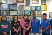 Ketua Aliansi Perjuangan Pengemudi Nusantara (APPN), Vallery alias Inces, menyampaikan pernyataan sikap terkait tuntutan pengemudi logistik terhadap kebijakan barcode BBM, regulasi ODOL, serta perlindungan kesejahteraan pengemudi