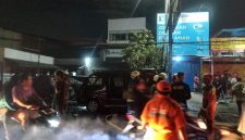 Mobil angkutan kota terbakar di Kapuk Raya saat memindahkan bensin dari tangki ke drigen