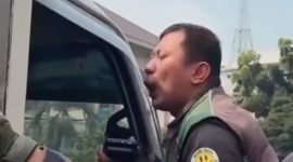 Driver Ojol Histeris sepeda motornya diangkut Dishub 