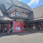 Tampak kondisi Kantor Bupati Kapuas di Kuala Kapuas. Sejumlah warga menilai bangunan yang telah berusia lebih dari 30 tahun tersebut perlu mendapat perhatian serius melalui renovasi menyeluruh karena sejumlah bagian gedung dilaporkan mengalami kerusakan akibat faktor usia. (Foto: TikamPost.id)