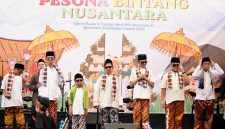 Siswa Sekolah Khusus Spectrum Bintaro menampilkan pertunjukan budaya Nusantara dalam acara Open House dan Pentas Seni 