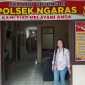 Winda Binti Rohman usai membuat laporan pengaduan di Polsek Ngaras, Kabupaten Pesisir Barat, Jumat (5/6/2026). Laporan tersebut terkait dugaan penggelapan satu unit telepon genggam yang kini sedang dalam penanganan pihak kepolisian.