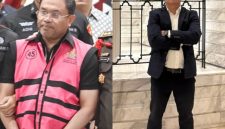 Tersangka kasus dugaan korupsi MBG, Sony Sonjaya (kiri), dan Advokat Riko Ginting (kanan). Riko Ginting mendorong aparat penegak hukum untuk mengusut tuntas perkara tersebut serta menelusuri setiap fakta yang terungkap dalam proses penyidikan. (Foto: Istimewa)