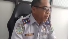 Kabid ASDP Dishub Kapuas, Mirhansyah, menjelaskan bahwa kenaikan tarif feri Saka Mangkahai–Sei Pitung merupakan hasil kesepakatan para pengusaha feri dan hingga kini belum ditetapkan melalui SK Bupati Kapuas. (Foto: TikamPost.id/Moh. Sariansyah)