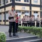 Kapolres menyampaikan bahwa Commander Wish Kapolda Sumatera Barat merupakan pedoman yang harus dipahami dan diimplementasikan oleh seluruh anggota Polri sebagai arah kebijakan dalam mewujudkan institusi kepolisian yang profesional, berintegritas, humanis, dan semakin dipercaya masyarakat.