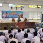 Satlantas Polres Dharmasraya menggelar kegiatan sosialisasi dan edukasi di sejumlah sekolah di Kabupaten Dharmasraya