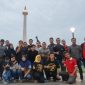 Foto bersama pengurus dan anggota Paguyuban Info Warga Jember (IWJ) Jabodetabek usai menggelar silaturahmi dan rapat koordinasi di kawasan Monumen Nasional (Monas), Jakarta, Minggu (26/7/2026). Pertemuan tersebut menjadi ajang mempererat persaudaraan, memperkuat solidaritas, serta membahas program-program sosial dan kemanusiaan bagi warga Jember di perantauan.