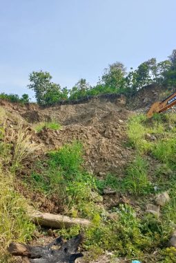 Diduga Tak Pasang Plang Identitas dan Abaikan APD, Aktivitas Tambang PT Yuhuu Lengot Mandiri Disorot