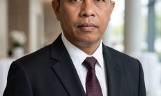 LARANGAN PENGGUNAAN ATRIBUT DAN IDENTITAS MEDIA BAGI MANTAN ANGGOTA YANG SUDAH DIBERHENTIKAN