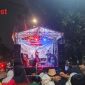Semangat memperingati Hari Ulang Tahun (HUT) ke-81 Kemerdekaan Republik Indonesia, Ketua RW 010  Kelurahan kapuk ,Edi Susanto, menggelar hiburan dangdut.
