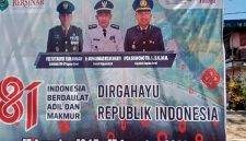 Upacara peringatan HUT ke-81 Kemerdekaan Republik Indonesia di Kecamatan Kapuas Barat, Kabupaten Kapuas, Kalimantan Tengah, Senin (17/8/2026). Tampak dalam foto Danramil 1011-07 Kapuas Barat, Camat Kapuas Barat, dan Kapolsek Kapuas Barat dalam rangkaian peringatan kemerdekaan.