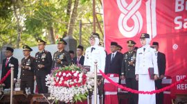 Bupati Way Kanan Ayu Asalasiyah, S.Ked., bersama awak media usai mengikuti rangkaian peringatan HUT ke-81 Kemerdekaan Republik Indonesia di Kabupaten Way Kanan, Senin (17/8/2026). Momentum tersebut berlangsung dalam suasana khidmat dan meriah dengan mengusung semangat “Indonesia Berdaulat, Adil, dan Makmur”. (Foto: Tikampost.id)