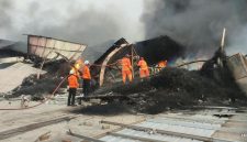Sebanyak 26 gudang di kawasan Kosambi Permai, Kabupaten Tangerang, terbakar pada Rabu (15/9/2026) siang.