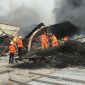 Sebanyak 26 gudang di kawasan Kosambi Permai, Kabupaten Tangerang, terbakar pada Rabu (15/9/2026) siang.