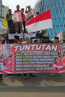 Diduga Diintimidasi Oknum Security, Pedagang Starling Datangi Kantor Pemasaran Sumarecon