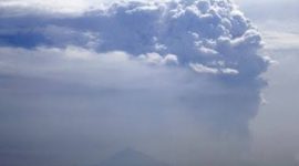 Dampak erupsi Gunung Anak Krakatau di selat Sunda operasional Penerbangan Bandara Soekarno-Hatta dihentikan (Foto.Istw)