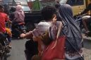 Sejumlah pengendara menduga kepadatan tersebut berkaitan dengan banyaknya kendaraan yang mengantre untuk mendapatkan BBM bersubsidi. Kondisi itu disebut bukan kali pertama terjadi dan dinilai mengganggu kelancaran arus lalu lintas di sekitar SPBU.