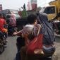 Sejumlah pengendara menduga kepadatan tersebut berkaitan dengan banyaknya kendaraan yang mengantre untuk mendapatkan BBM bersubsidi. Kondisi itu disebut bukan kali pertama terjadi dan dinilai mengganggu kelancaran arus lalu lintas di sekitar SPBU.