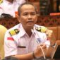 Ilustrasi truk bermuatan berlebih (ODOL) saat memasuki kapal feri. Kendaraan dengan dimensi dan muatan berlebih dinilai memiliki sejumlah risiko terhadap proses pemuatan, pengikatan kendaraan, serta stabilitas kapal.