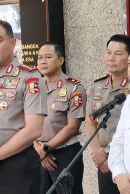 Jelang Libur Nataru dan Lebaran Kapolri Audensi dengan Menhub