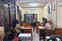 Polres Dharmasraya melalui Bhabinkamtibmas mengajak perangkat Nagari Sungai Rumbai, Kecamatan Sungai Rumbai, Kabupaten Dharmasraya, Sumatera Barat, untuk meningkatkan sosialisasi bahaya penyalahgunaan narkoba kepada masyarakat.