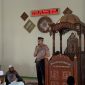 eterangan gambar yang sesuai dengan gaya jurnalistik TikamPost.id:
Keterangan Foto: Kapolres Dharmasraya AKBP Kartyana Widyarso Wardoyo Putro, S.I.K., M.A.P., M.H., bersama jajaran melaksanakan salat Jumat berjamaah dalam kegiatan Jumat Keliling di Masjid Al Hidayah, Tebing Tinggi, Kecamatan Pulau Punjung, Kabupaten Dharmasraya, Jumat (16/10/2026). Kegiatan ini bertujuan mempererat silaturahmi serta meningkatkan sinergi antara Polri dan masyarakat dalam menjaga situasi kamtibmas tetap aman dan kondusif.